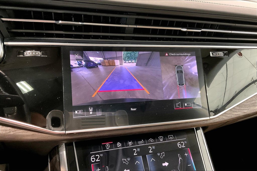 Used 2019 Audi Q8 Prestige w/ Luxury Package AWD/4WD image 15