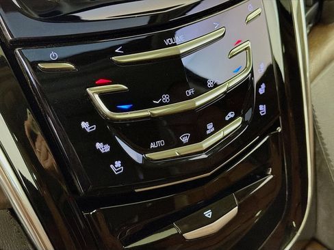 Used 2017 Cadillac Escalade ESV Premium Luxury AWD/4WD image 17