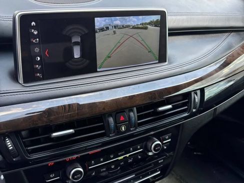 Used 2018 BMW X5 xDrive50i AWD/4WD image 14