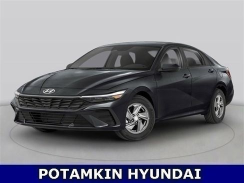 Used 2025 Hyundai Elantra Sport image 1