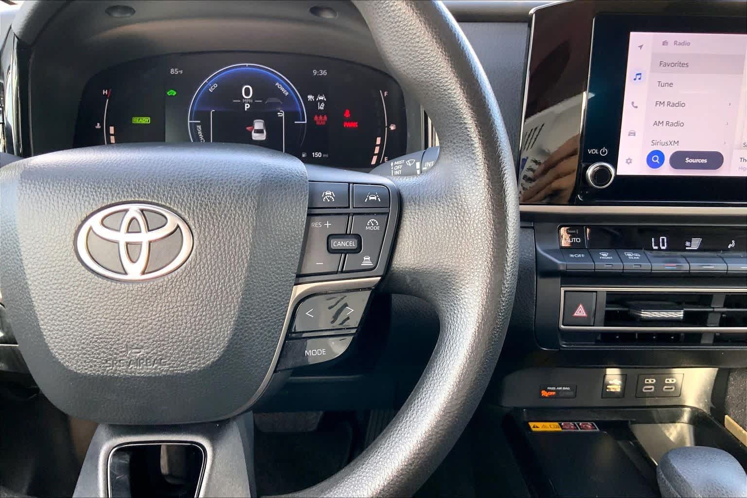 Used 2025 Toyota Camry LE FWD image 24