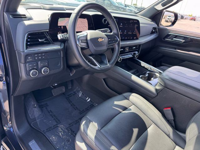 Certified 2026 Chevrolet Suburban LT w/ Comfort Package AWD/4WD image 13