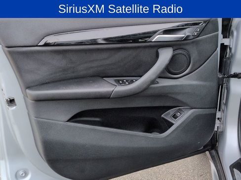 Used 2018 BMW X1 xDrive28i AWD/4WD image 9