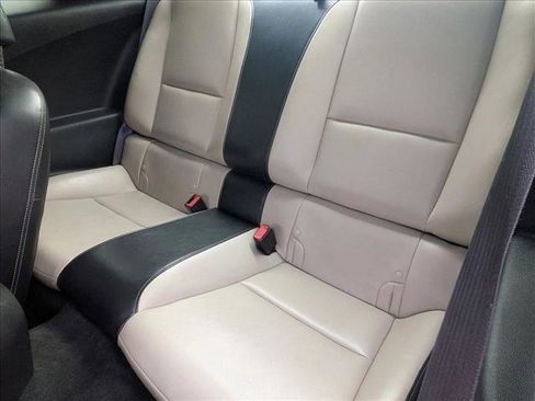 Used 2011 Chevrolet Camaro LT image 15