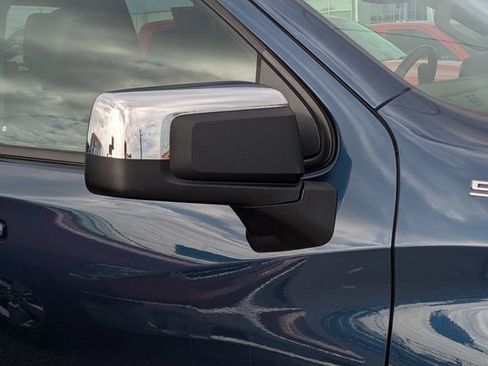 Used 2023 Chevrolet Silverado 1500 LT image 10