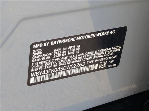 Used 2025 BMW i5 M60 image 25