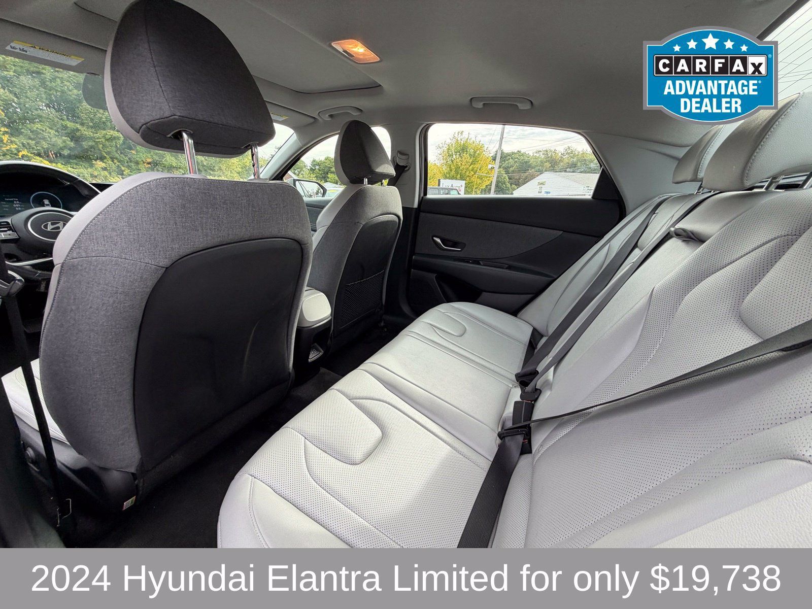 Used 2024 Hyundai Elantra Limited FWD image 7