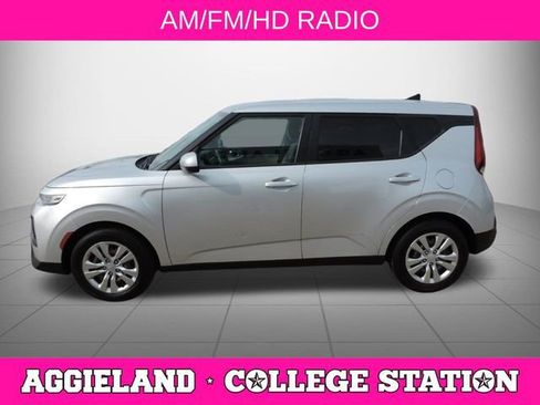 Used 2021 Kia Soul LX image 7