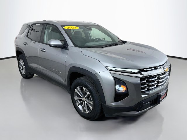 Used 2025 Chevrolet Equinox LT AWD/4WD image 1
