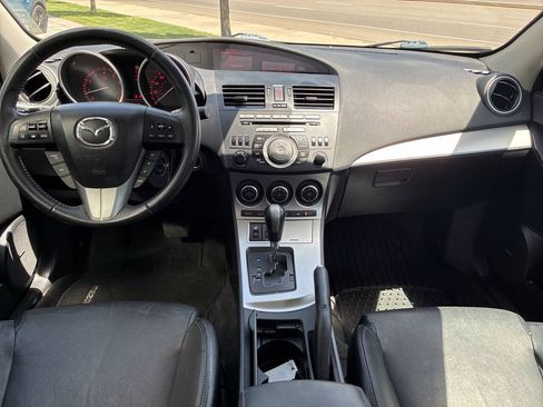 Used 2011 MAZDA MAZDA3 s Grand Touring w/ Tech Pkg FWD image 9