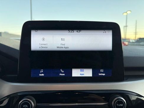 Used 2022 Ford Escape SEL image 15