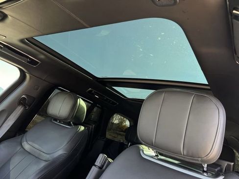 Used 2023 Land Rover Range Rover Autobiography image 21