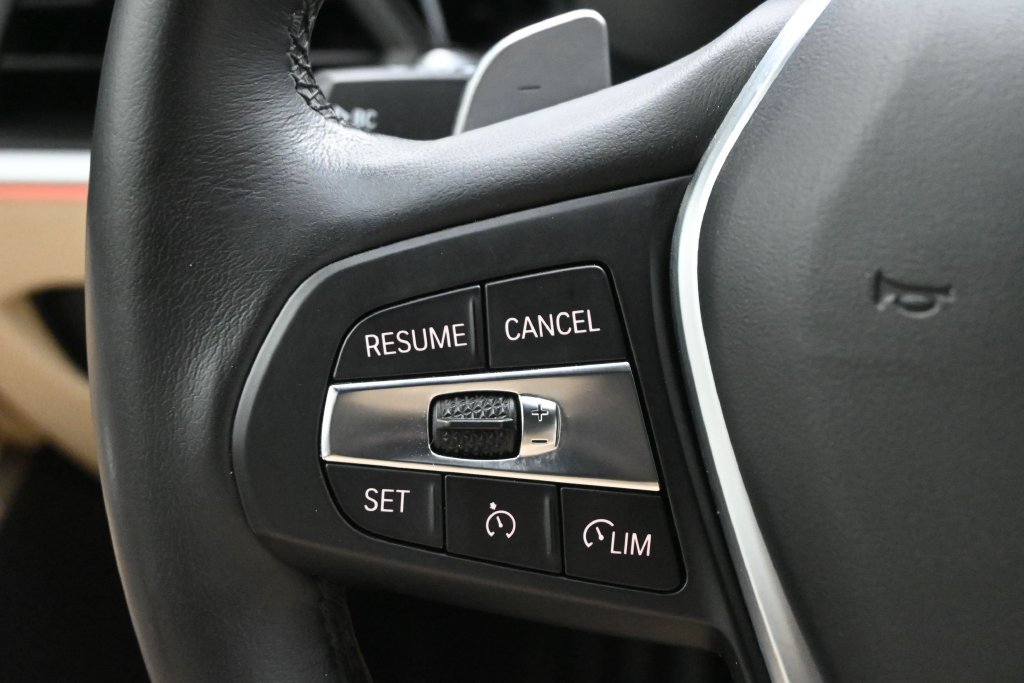 Used 2021 BMW 330i Sedan w/ Convenience Package RWD image 6