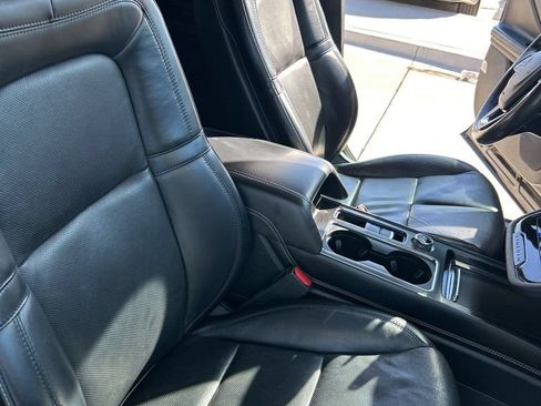 Used 2020 Lincoln Corsair Reserve w/ Elements Package FWD image 19