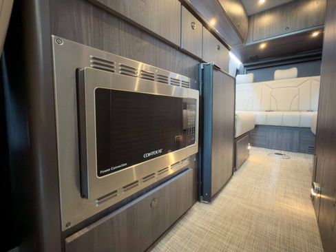 Used 2019 Mercedes-Benz Sprinter 170 image 28