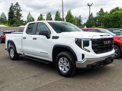 Used 2023 GMC Sierra 1500 Pro w/ Pro Value Package