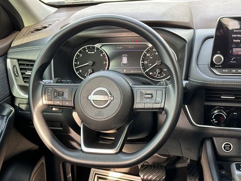 Used 2023 Nissan Rogue S image 13