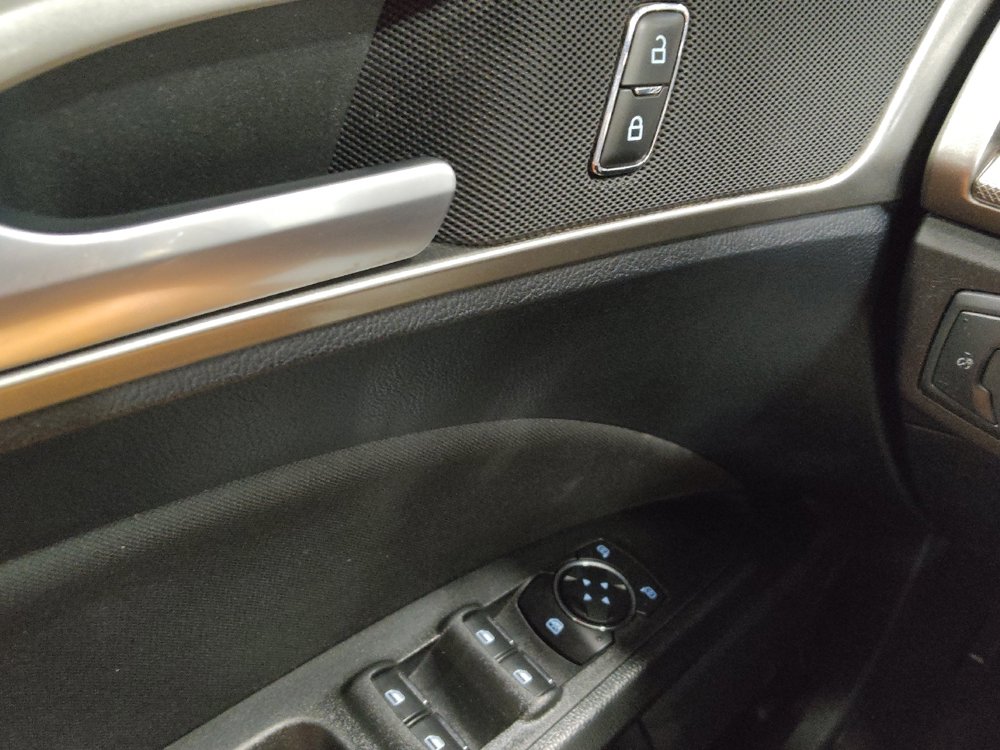 Used 2020 Ford Fusion SE FWD image 27
