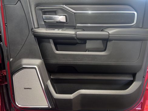 New 2026 RAM 2500 Laramie AWD/4WD image 43
