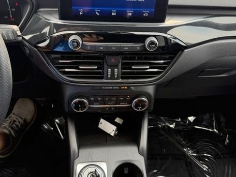 Used 2025 Ford Escape ST-Line FWD image 30