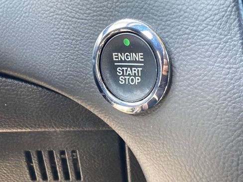Used 2019 Ford Edge SEL w/ Equipment Group 201A image 17