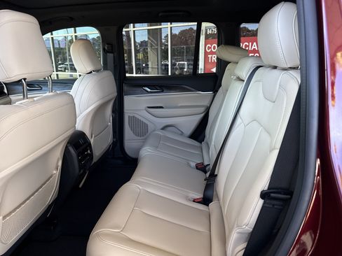 New 2025 Jeep Grand Cherokee Limited AWD/4WD image 27