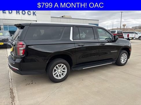Used 2024 Chevrolet Suburban LT AWD/4WD image 3