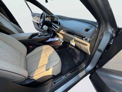 Used 2026 Cadillac Lyriq Signature Luxury w/ Nappa Leather Package AWD/4WD image 27