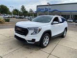 Used 2023 GMC Terrain SLE w/ Driver Convenience Package image 4
