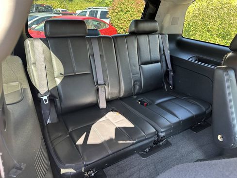 Used 2011 Chevrolet Tahoe LT w/ Luxury Package AWD/4WD image 28