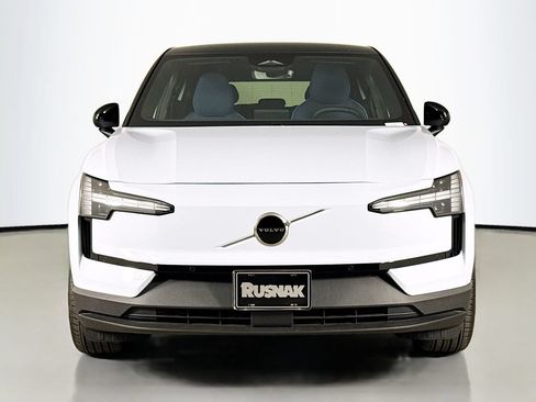 New 2026 Volvo EX30 Plus AWD/4WD image 2