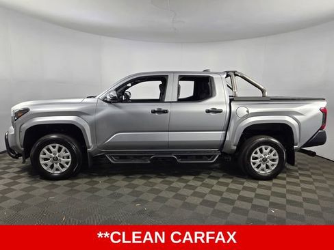Used 2025 Toyota Tacoma SR image 5