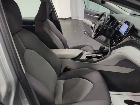 Used 2023 Toyota Camry LE image 23