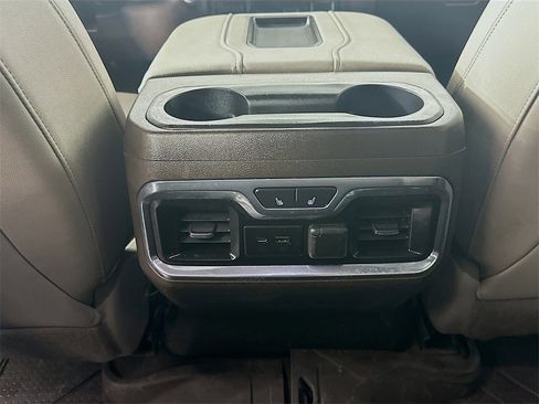 Used 2019 Chevrolet Silverado 1500 LTZ image 22