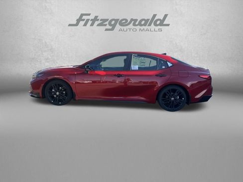 New 2026 Toyota Camry Hybrid FWD image 4