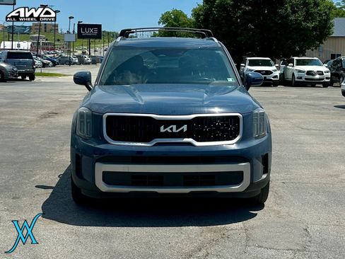 Used 2023 Kia Telluride EX AWD/4WD image 2