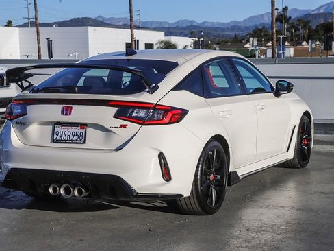 Used 2025 Honda Civic Type R image 9