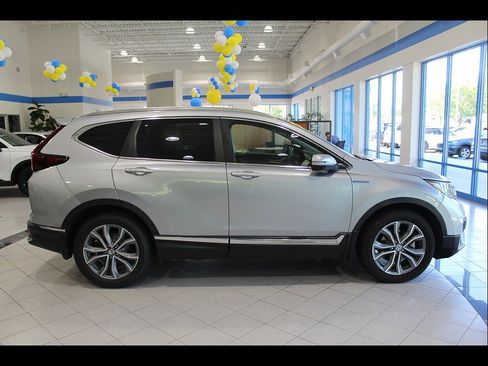 Used 2020 Honda CR-V Touring image 4
