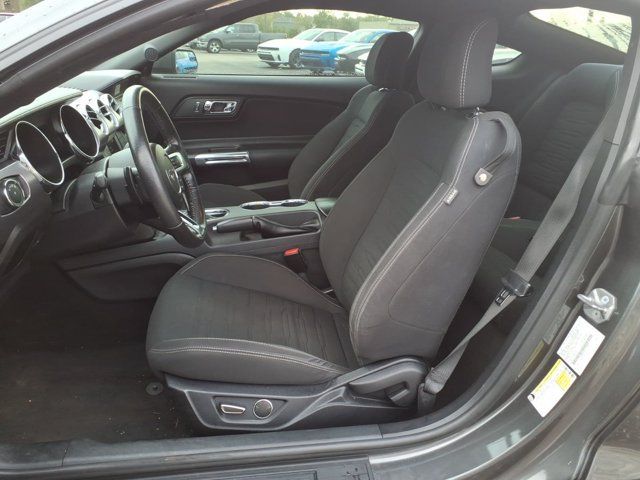 Used 2017 Ford Mustang Coupe RWD image 12