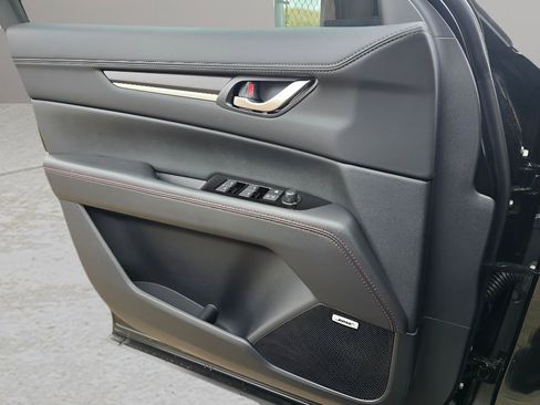 New 2025 MAZDA CX-5 Carbon Edition image 17