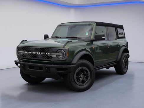 Used 2022 Ford Bronco Badlands AWD/4WD image 2