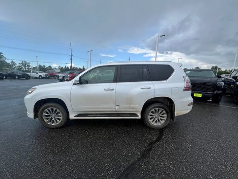 Used 2015 Lexus GX 460 Luxury AWD/4WD image 2