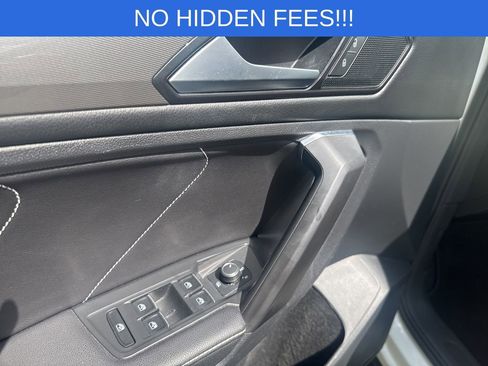 Used 2023 Volkswagen Tiguan SE FWD image 19