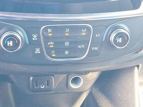 Certified 2023 Chevrolet Traverse LS image 31