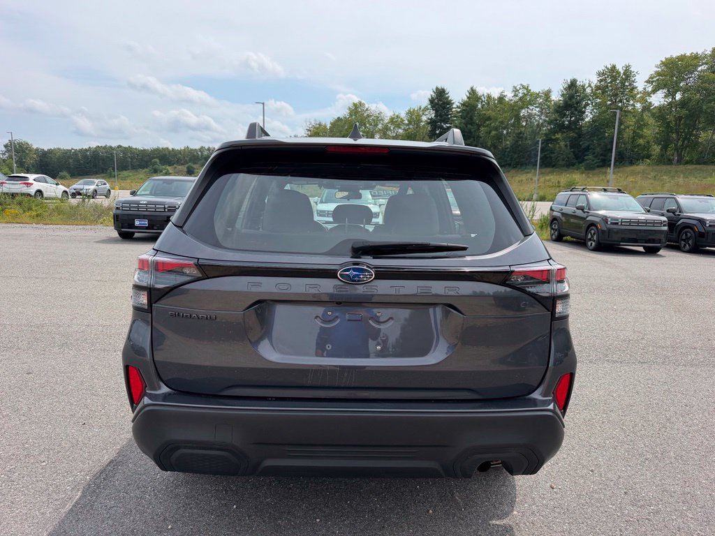 Used 2025 Subaru Forester AWD/4WD image 24