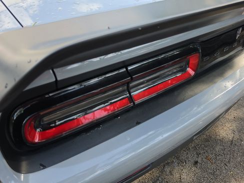 Used 2022 Dodge Challenger R/T w/ Plus Package image 7