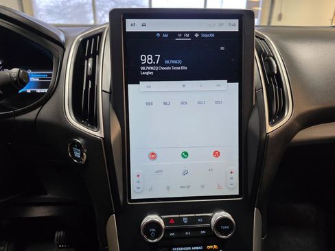 Used 2024 Ford Edge SEL image 30