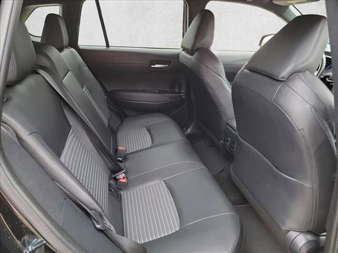 Used 2023 Toyota Corolla Cross AWD Hybrid w/ Convenience Package image 13