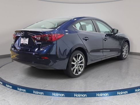Used 2018 MAZDA MAZDA3 Touring FWD image 6