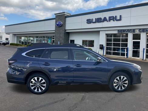 Certified 2025 Subaru Outback Limited image 8